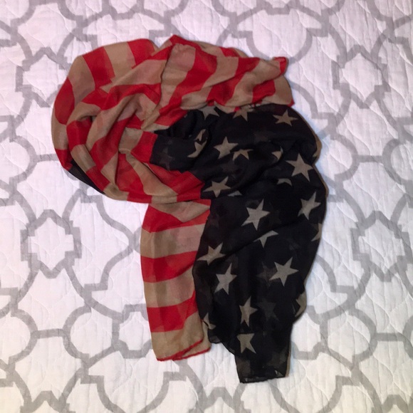 Stars and Stripes Scarf - Picture 3 of 7